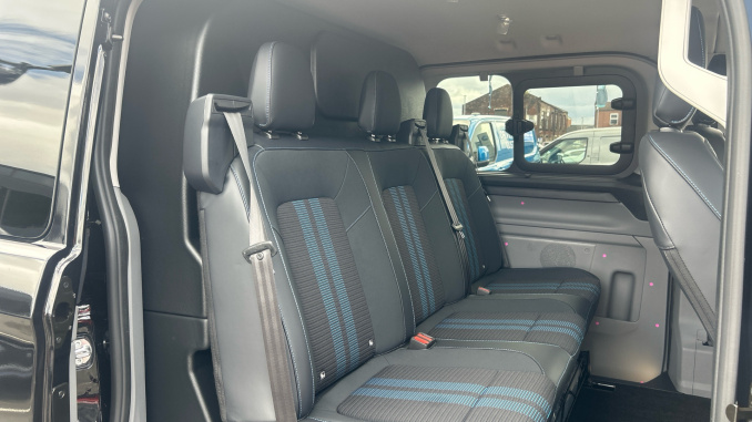 Ford Transit Custom 320 L1 Petrol Fwd 2.5 PHEV 232ps H1 Double Cab Van Sport Auto [NI] - Image 5